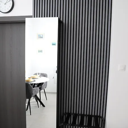 Dalma Pro Apartments - Cozy Studio & Spacious One-Bedroom Apartment - Self Check-In Karlovac Exterior photo